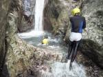 RAFTING, CANYONING a HYDROSPEED v Julskch Alpch, Poasko, stejn jako parta bylo super. Vody akort a zitk milion. Prost bjen kombinace. - fotografie 180