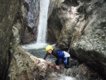 RAFTING, CANYONING a HYDROSPEED v Julskch Alpch, Poasko, stejn jako parta bylo super. Vody akort a zitk milion. Prost bjen kombinace. - fotografie 199