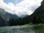 RAFTING, CANYONING a HYDROSPEED v Julskch Alpch, Poasko, stejn jako parta bylo super. Vody akort a zitk milion. Prost bjen kombinace. - fotografie 222