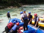 RAFTING, CANYONING a HYDROSPEED v Julskch Alpch, Poasko, stejn jako parta bylo super. Vody akort a zitk milion. Prost bjen kombinace. - fotografie 256