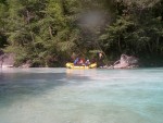 RAFTING, CANYONING a HYDROSPEED v Julskch Alpch, Poasko, stejn jako parta bylo super. Vody akort a zitk milion. Prost bjen kombinace. - fotografie 261