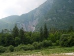 RAFTING, CANYONING a HYDROSPEED v Julskch Alpch, Poasko, stejn jako parta bylo super. Vody akort a zitk milion. Prost bjen kombinace. - fotografie 282