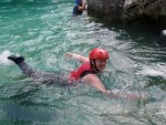 RAFTING, CANYONING a HYDROSPEED v Julskch Alpch, Poasko, stejn jako parta bylo super. Vody akort a zitk milion. Prost bjen kombinace. - fotografie 299