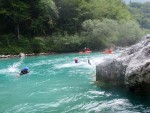 RAFTING, CANYONING a HYDROSPEED v Julskch Alpch, Poasko, stejn jako parta bylo super. Vody akort a zitk milion. Prost bjen kombinace. - fotografie 304
