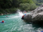 RAFTING, CANYONING a HYDROSPEED v Julskch Alpch, Poasko, stejn jako parta bylo super. Vody akort a zitk milion. Prost bjen kombinace. - fotografie 306