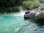 RAFTING, CANYONING a HYDROSPEED v Julskch Alpch, Poasko, stejn jako parta bylo super. Vody akort a zitk milion. Prost bjen kombinace. - fotografie 310