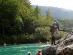 RAFTING, CANYONING a HYDROSPEED v Julskch Alpch, Poasko, stejn jako parta bylo super. Vody akort a zitk milion. Prost bjen kombinace. - fotografie 311