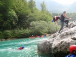 RAFTING, CANYONING a HYDROSPEED v Julskch Alpch, Poasko, stejn jako parta bylo super. Vody akort a zitk milion. Prost bjen kombinace. - fotografie 313