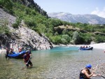 RAFTING TARA 2008 - expedin rafting, Tak toto byl opravdu extrmn zitek. V ern hoe napadl snh..... Statenost astnk vak byla nezlomn! - fotografie 46