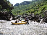 RAFTING TARA 2008 - expedin rafting, Tak toto byl opravdu extrmn zitek. V ern hoe napadl snh..... Statenost astnk vak byla nezlomn! - fotografie 66