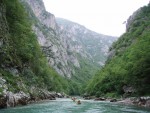 RAFTING TARA 2008 - expedin rafting, Tak toto byl opravdu extrmn zitek. V ern hoe napadl snh..... Statenost astnk vak byla nezlomn! - fotografie 192