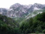 RAFTING TARA 2008 - expedin rafting, Tak toto byl opravdu extrmn zitek. V ern hoe napadl snh..... Statenost astnk vak byla nezlomn! - fotografie 243