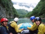 RAFTING TARA 2008 - expedin rafting, Tak toto byl opravdu extrmn zitek. V ern hoe napadl snh..... Statenost astnk vak byla nezlomn! - fotografie 246