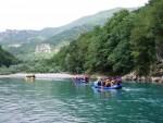 RAFTING TARA 2008 - expedin rafting, Tak toto byl opravdu extrmn zitek. V ern hoe napadl snh..... Statenost astnk vak byla nezlomn! - fotografie 337