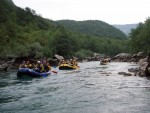 RAFTING TARA 2008 - expedin rafting, Tak toto byl opravdu extrmn zitek. V ern hoe napadl snh..... Statenost astnk vak byla nezlomn! - fotografie 356