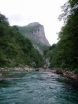 RAFTING TARA 2008 - expedin rafting, Tak toto byl opravdu extrmn zitek. V ern hoe napadl snh..... Statenost astnk vak byla nezlomn! - fotografie 454