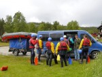 RAFTING EXPEDICE NORSKO 2008, Vborn parta, postupn se zlepujc poas, ideln stavy vody v ekch a opravdov outdoorov dobrodrustv to byla expedice Rafting Norsko 2008 - fotografie 7