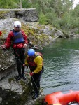 RAFTING EXPEDICE NORSKO 2008, Vborn parta, postupn se zlepujc poas, ideln stavy vody v ekch a opravdov outdoorov dobrodrustv to byla expedice Rafting Norsko 2008 - fotografie 36