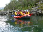 RAFTING EXPEDICE NORSKO 2008, Vborn parta, postupn se zlepujc poas, ideln stavy vody v ekch a opravdov outdoorov dobrodrustv to byla expedice Rafting Norsko 2008 - fotografie 92