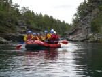 RAFTING EXPEDICE NORSKO 2008, Vborn parta, postupn se zlepujc poas, ideln stavy vody v ekch a opravdov outdoorov dobrodrustv to byla expedice Rafting Norsko 2008 - fotografie 94