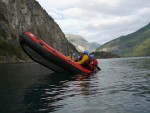 RAFTING EXPEDICE NORSKO 2008, Vborn parta, postupn se zlepujc poas, ideln stavy vody v ekch a opravdov outdoorov dobrodrustv to byla expedice Rafting Norsko 2008 - fotografie 178