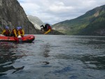 RAFTING EXPEDICE NORSKO 2008, Vborn parta, postupn se zlepujc poas, ideln stavy vody v ekch a opravdov outdoorov dobrodrustv to byla expedice Rafting Norsko 2008 - fotografie 182