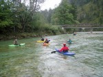 Kajakov kola SALZA 2008, Poas tentokrt provilo houevnatost tmu a nechalo vem na rozmylenou, jestli je kajak opravdu to prav. Zima a dt v sobotu a v nedli zvedli vodu a tak nedln pojedn stlo za to. - fotografie 18