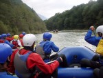 Posledn podzimn rafting, Na zvr sezny se sela na raftech bezvadn parta. I pi nich stavech vody jsme si raftovn pardn uili. - fotografie 16