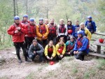 Posledn podzimn rafting, Na zvr sezny se sela na raftech bezvadn parta. I pi nich stavech vody jsme si raftovn pardn uili. - fotografie 31